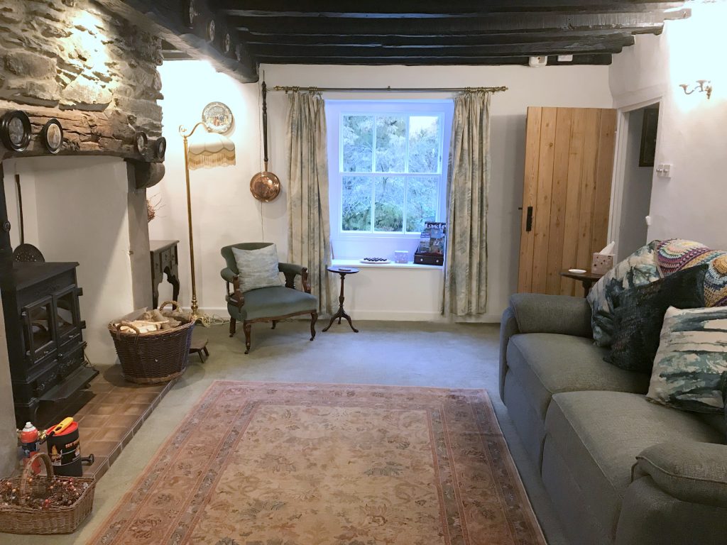 tower wood cottage lounge